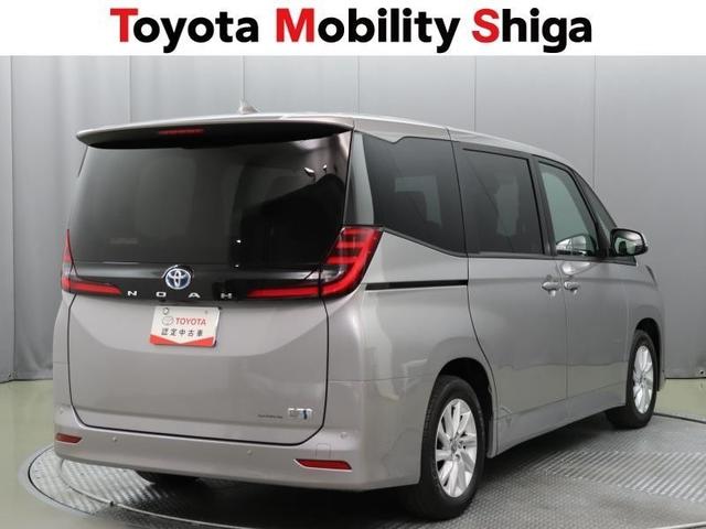 ノア ＨＶ　ＧサイドリフトＵＰチルト　フルセグ　ＤＶＤ再生　ミュージックプレイヤー接続可　バックカメラ　衝突被害軽減システム　ＥＴＣ　両側電動スライド　ＬＥＤヘッドランプ　乗車定員７人　３列シート　ワンオーナー（3枚目）