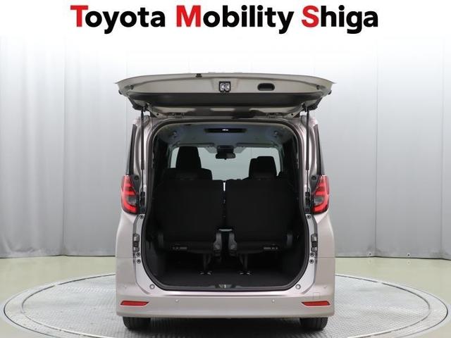 ノア ＨＶ　ＧサイドリフトＵＰチルト　フルセグ　ＤＶＤ再生　ミュージックプレイヤー接続可　バックカメラ　衝突被害軽減システム　ＥＴＣ　両側電動スライド　ＬＥＤヘッドランプ　乗車定員７人　３列シート　ワンオーナー（12枚目）