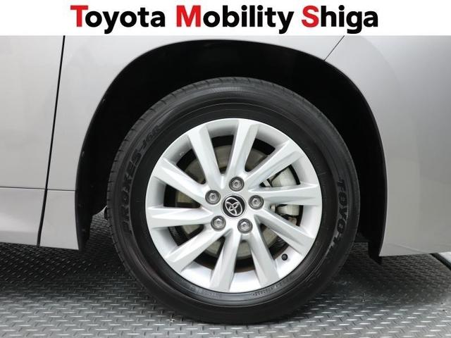 ノア ＨＶ　ＧサイドリフトＵＰチルト　フルセグ　ＤＶＤ再生　ミュージックプレイヤー接続可　バックカメラ　衝突被害軽減システム　ＥＴＣ　両側電動スライド　ＬＥＤヘッドランプ　乗車定員７人　３列シート　ワンオーナー（15枚目）