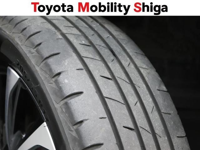 ノア ハイブリッドＳ－Ｚ　フルセグ　メモリーナビ　ＤＶＤ再生　ミュージックプレイヤー接続可　後席モニター　バックカメラ　衝突被害軽減システム　ＥＴＣ　ドラレコ　両側電動スライド　ＬＥＤヘッドランプ　乗車定員７人　３列シート（19枚目）