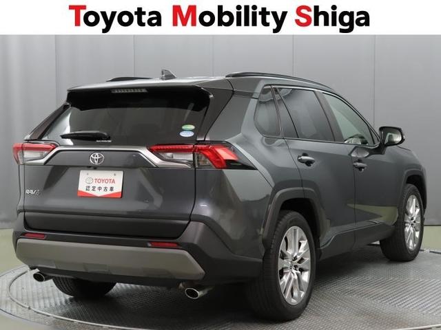 ＲＡＶ４ Ｇ　Ｚパッケージ　革シート　４ＷＤ　フルセグ　メモリーナビ　ＤＶＤ再生　ミュージックプレイヤー接続可　バックカメラ　衝突被害軽減システム　ＥＴＣ　ＬＥＤヘッドランプ　ワンオーナー（3枚目）