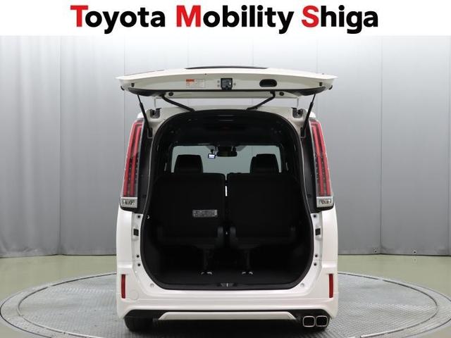 エスクァイア ハイブリッドＧｉ　フルセグ　メモリーナビ　ＤＶＤ再生　ミュージックプレイヤー接続可　バックカメラ　衝突被害軽減システム　ＥＴＣ　ドラレコ　両側電動スライド　ＬＥＤヘッドランプ　乗車定員７人　３列シート　ワンオーナー（13枚目）