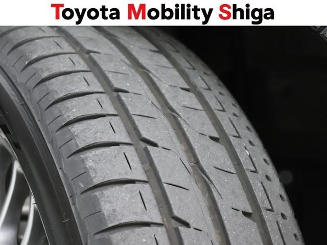 ヴォクシー ハイブリッドＺＳ　煌ＩＩＩ　フルセグ　メモリーナビ　ＤＶＤ再生　ミュージックプレイヤー接続可　後席モニター　バックカメラ　衝突被害軽減システム　ＥＴＣ　ドラレコ　両側電動スライド　ＬＥＤヘッドランプ　乗車定員７人　３列シート（20枚目）