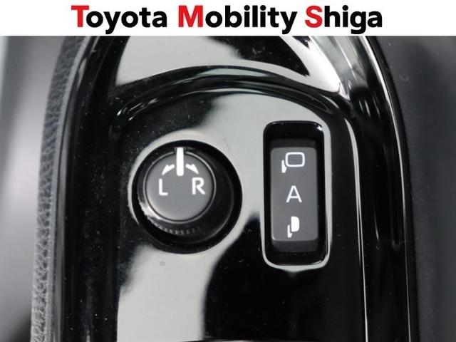 ヴォクシー ハイブリッドＺＳ　煌ＩＩＩ　フルセグ　メモリーナビ　ＤＶＤ再生　ミュージックプレイヤー接続可　後席モニター　バックカメラ　衝突被害軽減システム　ＥＴＣ　ドラレコ　両側電動スライド　ＬＥＤヘッドランプ　乗車定員７人　３列シート（22枚目）