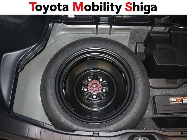 ヴォクシー ハイブリッドＺＳ　煌ＩＩＩ　フルセグ　メモリーナビ　ＤＶＤ再生　ミュージックプレイヤー接続可　後席モニター　バックカメラ　衝突被害軽減システム　ＥＴＣ　ドラレコ　両側電動スライド　ＬＥＤヘッドランプ　乗車定員７人　３列シート（33枚目）