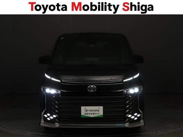 ヴォクシー Ｓ－Ｚ　フルセグ　メモリーナビ　ＤＶＤ再生　ミュージックプレイヤー接続可　後席モニター　バックカメラ　衝突被害軽減システム　ＥＴＣ　両側電動スライド　ＬＥＤヘッドランプ　乗車定員７人　３列シート　ワンオーナー（7枚目）