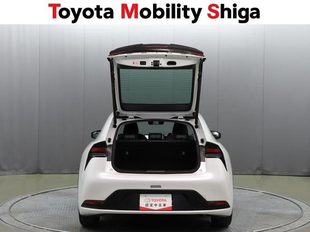 プリウス Ｚ　サンルーフ　４ＷＤ　フルセグ　ミュージックプレイヤー接続可　バックカメラ　衝突被害軽減システム　ＥＴＣ　ＬＥＤヘッドランプ　ワンオーナー（12枚目）