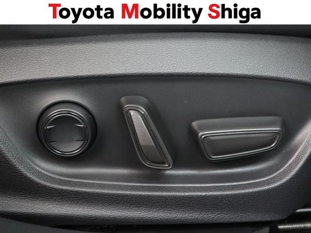 プリウス Ｚ　サンルーフ　４ＷＤ　フルセグ　ミュージックプレイヤー接続可　バックカメラ　衝突被害軽減システム　ＥＴＣ　ＬＥＤヘッドランプ　ワンオーナー（23枚目）