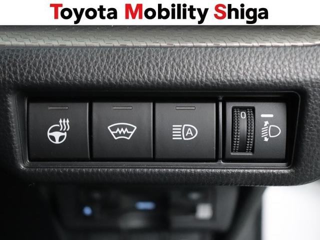 プリウス Ｚ　サンルーフ　４ＷＤ　フルセグ　ミュージックプレイヤー接続可　バックカメラ　衝突被害軽減システム　ＥＴＣ　ＬＥＤヘッドランプ　ワンオーナー（24枚目）