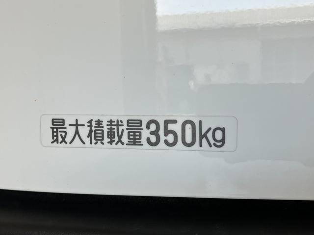 ハイゼットカーゴ ＤＸ　４ＷＤ　ＣＶＴ車　キーレス　前席パワーウインドウ　追突被害軽減ブレーキ　スマアシ　コーナーセンサー　キーレス　前席パワーウインドウ　ＡＭ／ＦＭステレオ　両側スライドドア　パートタイム４ＷＤ（30枚目）