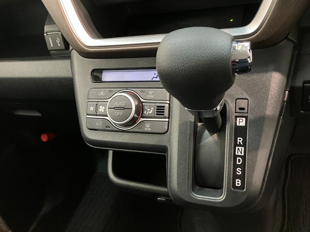 ムーヴ Ｇ　９型ディスプレイオーディオ　バックカメラ　左側パワスラ　衝突被害軽減ブレーキ　コーナーセンサー　９型ディスプレイオーディオ　フルセグ　バックカメラ　Ｂｌｕｅｔｏｏｔｈ　ＵＳＢ　左側電動スライドドア　ＬＥＤ　ワイヤレス充電器　スマートキー　エコアイドル（16枚目）