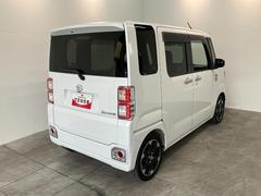 お客様にぴったりなおクルマをお選びいただけますように様々な展示車をご用意致しております！ダイハツの軽自動車だけではなく、他メーカー車やコンパクトカー・ミニバンなども数多く取り揃えております！ 3