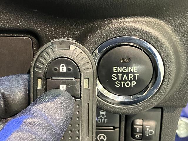 延長保証につきましてはお求めいただく車両によって保証料が異なりますので、当店スタッフまでお気軽にお問い合わせくださいませ。