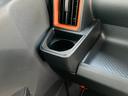 品質へのこだわり!フロアマットやシートなど車内をキレイに清掃し、ニオイや汚れなどを徹底的にクリーニングしてもらっております。室内はピカピカです☆