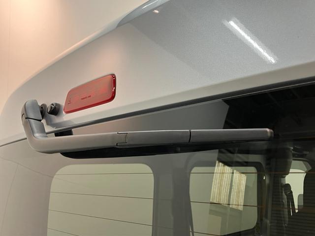 ハイゼットカーゴ ＤＸ　４ＷＤ　ＣＶＴ車　コーナーセンサー　ＣＤステレオ　衝突被害軽減ブレーキ　スマアシ　コーナーセンサー　ＣＤステレオ　ＥＴＣ　キーレス　前席パワーウインドウ　両側スライドドア　パートタイム４ＷＤ　オートライト（30枚目）