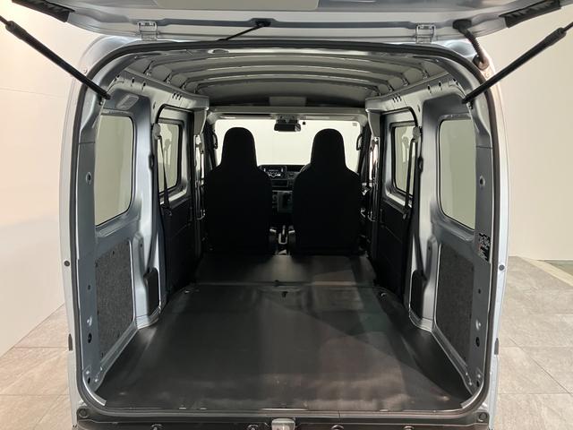 ハイゼットカーゴ ＤＸ　４ＷＤ　ＣＶＴ車　コーナーセンサー　ＣＤステレオ　衝突被害軽減ブレーキ　スマアシ　コーナーセンサー　ＣＤステレオ　ＥＴＣ　キーレス　前席パワーウインドウ　両側スライドドア　パートタイム４ＷＤ　オートライト（42枚目）