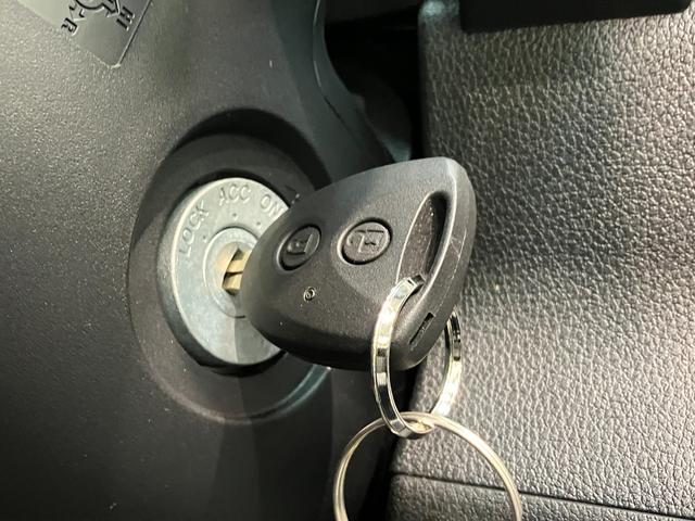 ハイゼットカーゴ ＤＸ　４ＷＤ　ＣＶＴ車　コーナーセンサー　ＣＤステレオ　衝突被害軽減ブレーキ　スマアシ　コーナーセンサー　ＣＤステレオ　ＥＴＣ　キーレス　前席パワーウインドウ　両側スライドドア　パートタイム４ＷＤ　オートライト（43枚目）