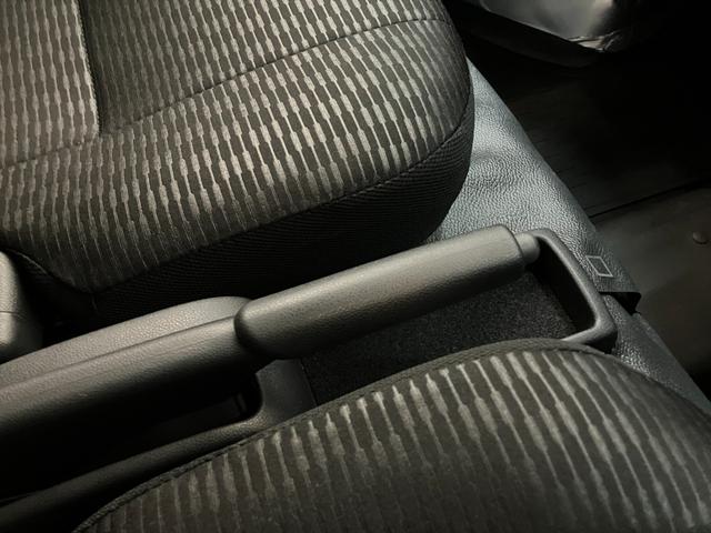 ハイゼットカーゴ ＤＸ　４ＷＤ　ＣＶＴ車　コーナーセンサー　ＣＤステレオ　衝突被害軽減ブレーキ　スマアシ　コーナーセンサー　ＣＤステレオ　ＥＴＣ　キーレス　前席パワーウインドウ　両側スライドドア　パートタイム４ＷＤ　オートライト（49枚目）