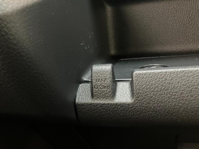 ハイゼットカーゴ ＤＸ　４ＷＤ　ＣＶＴ車　コーナーセンサー　ＣＤステレオ　衝突被害軽減ブレーキ　スマアシ　コーナーセンサー　ＣＤステレオ　ＥＴＣ　キーレス　前席パワーウインドウ　両側スライドドア　パートタイム４ＷＤ　オートライト（52枚目）