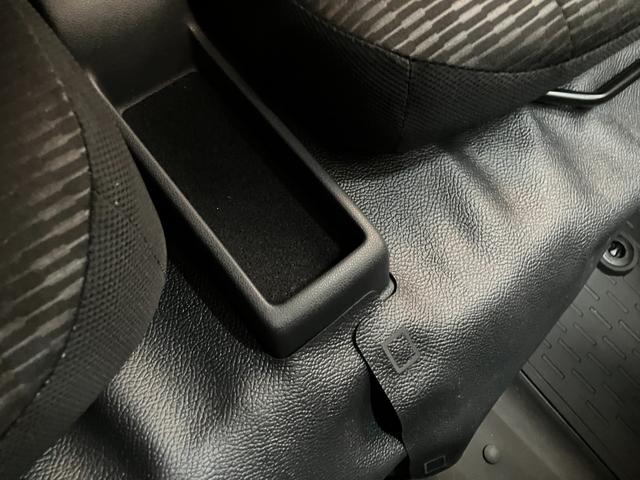 ハイゼットカーゴ ＤＸ　４ＷＤ　ＣＶＴ車　コーナーセンサー　ＣＤステレオ　衝突被害軽減ブレーキ　スマアシ　コーナーセンサー　ＣＤステレオ　ＥＴＣ　キーレス　前席パワーウインドウ　両側スライドドア　パートタイム４ＷＤ　オートライト（54枚目）