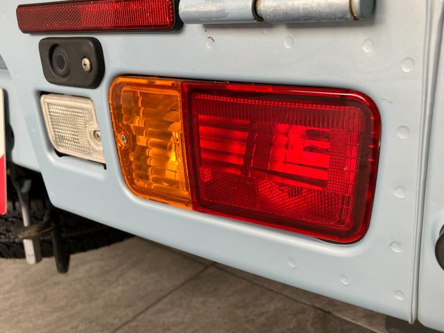 ハイゼットトラック エクストラSA3t 4WD AT車 荷台作業灯 車検整備付 衝突被害軽減ブレーキ パートタイム4WD AT車 CDステレオ キーレス パワーウインドウ オートライト マニュアルエアコン マニュアルレベリング 荷台作業灯 4枚リーフスプリン(30枚目)