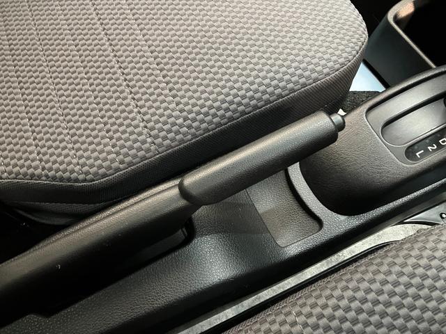 ハイゼットトラック エクストラSA3t 4WD AT車 荷台作業灯 車検整備付 衝突被害軽減ブレーキ パートタイム4WD AT車 CDステレオ キーレス パワーウインドウ オートライト マニュアルエアコン マニュアルレベリング 荷台作業灯 4枚リーフスプリン(60枚目)