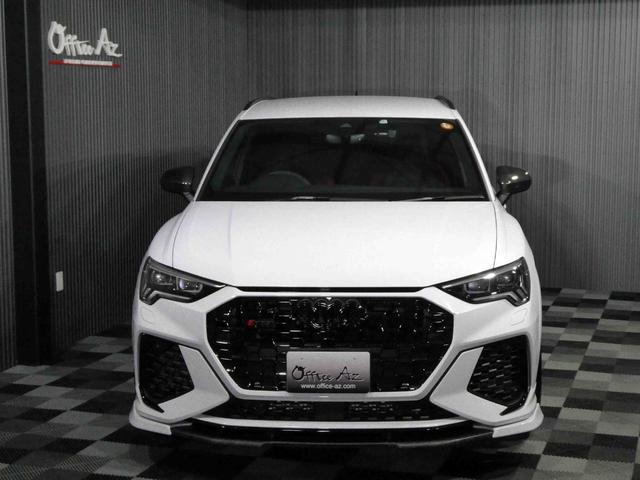 ＲＳ Ｑ３ ベースグレード　ＲＳデザインＰＫＧエクステンテッドレッド　ＲＳスポーツエキゾースト　ＲＳダンピングサス　ブラックスタイリングＰＫＧ　ＶＯＳＳＥＮ２１ＡＷ　フロントスポイラー　純正ナビ　ＴＶ　全方向カメラ（2枚目）