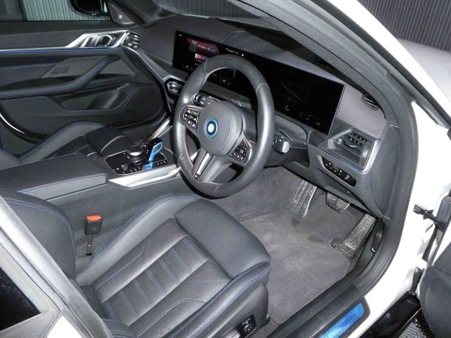 ＢＭＷ ｉ４