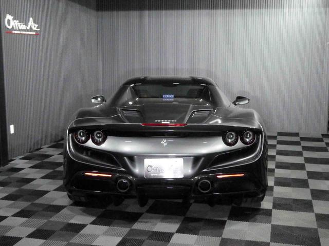 Ｆ８スパイダー ベースグレード　フロントリフト　純正２０ＡＷ　カーボンブレーキ　ブルーキャリパー　フロントカーボンスポイラー　カーボンレーシングシート　プレミアムハイファイシステム（13枚目）