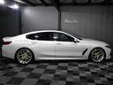 BMW 8 SERIES