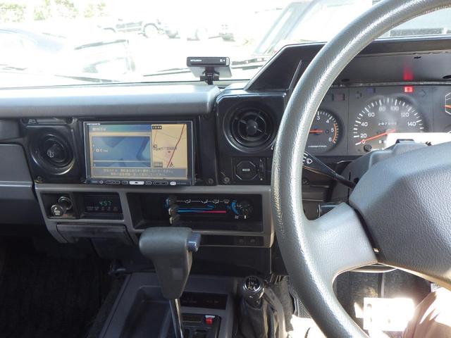 TOYOTA LAND CRUISER 70 ZX | 1990 | SILVER | 297980 km TOYOTA LAND CRUISER 70 ZX | 1990 | SILVER | 297980 km