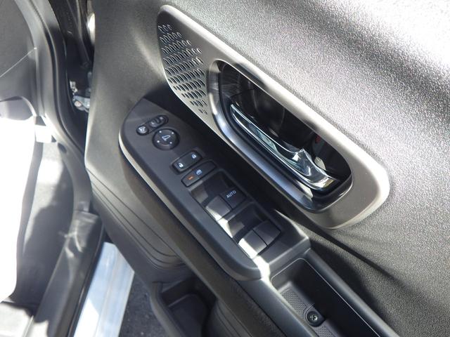 Ｎ－ＢＯＸカスタム ターボ　純正９インチナビ　フルセグＴＶ　バックカメラ　両側パワースライドドア　ホンダセンシング　ＥＴＣ　純正１５インチＡＷ　ＬＥＤオートヘッドライト　前席シートヒーター　キーフリー　革巻ハンドル　パドルシフト（15枚目）