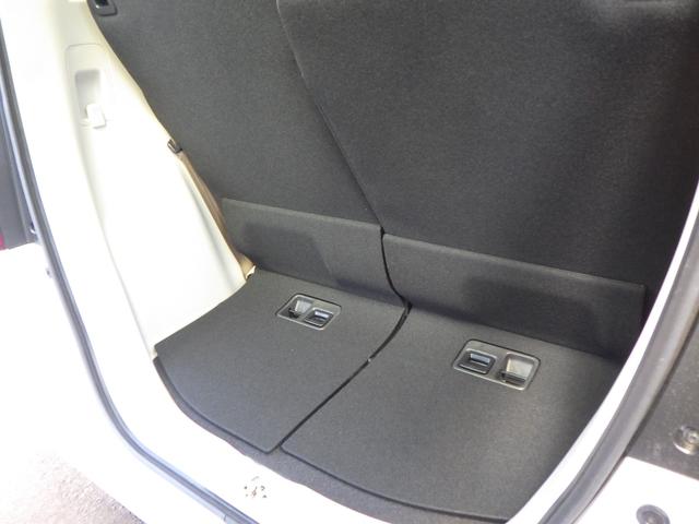 Ｎ－ＢＯＸ ベースグレード　ホンダセンシング　パワースライドドア　キーフリー　電動パーキング　　前席シートヒーター　４スピーカー　３６０°スーパーＵＶ・ＩＲカットパッケージ　ＵＳＢソケット　ＬＥＤオートヘッドライト（7枚目）