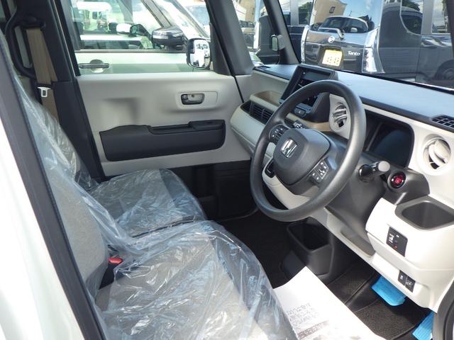 Ｎ－ＢＯＸ ベースグレード　ホンダセンシング　パワースライドドア　キーフリー　電動パーキング　　前席シートヒーター　４スピーカー　３６０°スーパーＵＶ・ＩＲカットパッケージ　ＵＳＢソケット　ＬＥＤオートヘッドライト（10枚目）