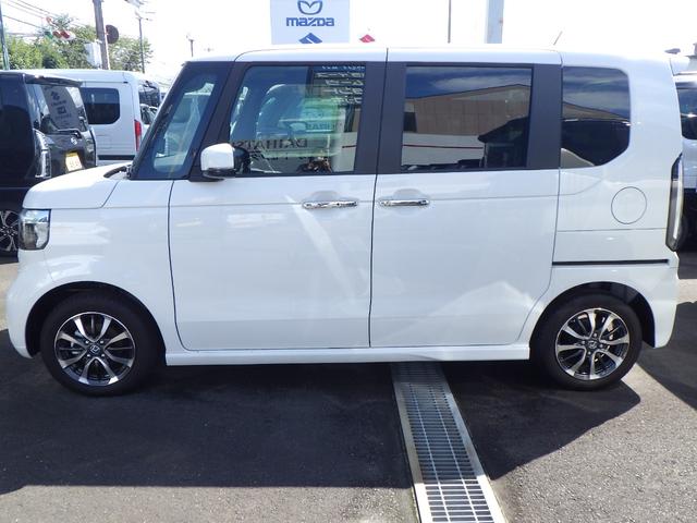 Ｎ－ＢＯＸカスタム ベースグレード　純正８インチディスプレイオーディオ　ホンダセンシング　両側パワースライドドア　電動パーキング　ＬＥＤオートヘッドライト　キーフリー　前席シートヒーター　純正１４インチＡＷ　ＵＳＢソケット（23枚目）