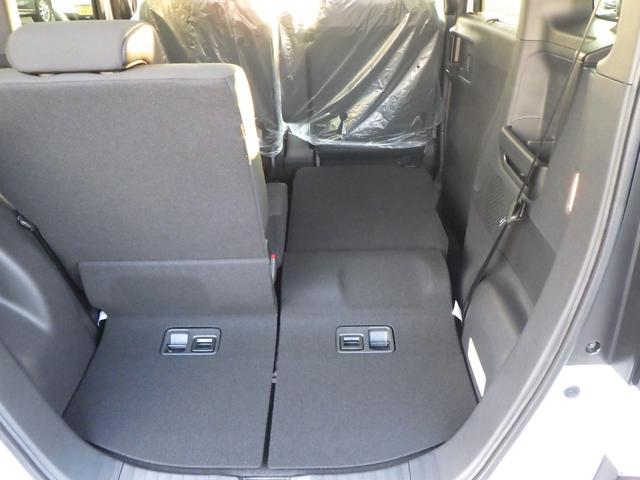 Ｎ－ＢＯＸカスタム ベースグレード　カスタム　純正８インチナビ　フルセグＴＶ　バックカメラ　パワースライドア　キーフリーＬＥＤオートヘッドライト　ＵＳＢソケット　純正１４インチＡＷ　電動パーキング　前席シートヒーター（8枚目）