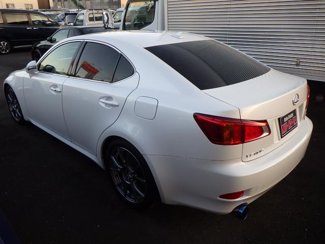 IS IS250 HID プッシュスタート キーフリー ETC 社外品マフラー 18インチSSRホイール 前席パワーシート レーダー探知機 ドライブレコーダー バックカメラ USBソケット フォグランプ(4枚目)