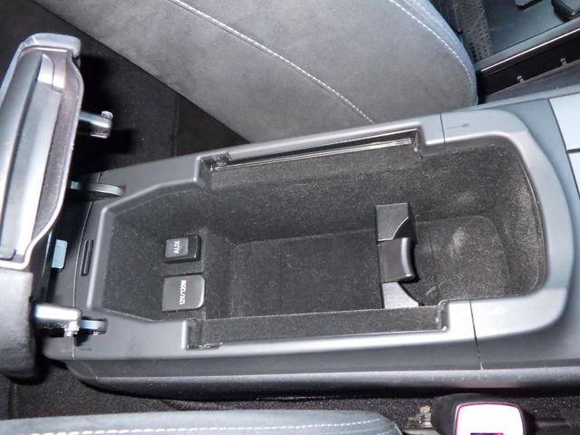 IS IS250 HID プッシュスタート キーフリー ETC 社外品マフラー 18インチSSRホイール 前席パワーシート レーダー探知機 ドライブレコーダー バックカメラ USBソケット フォグランプ(14枚目)