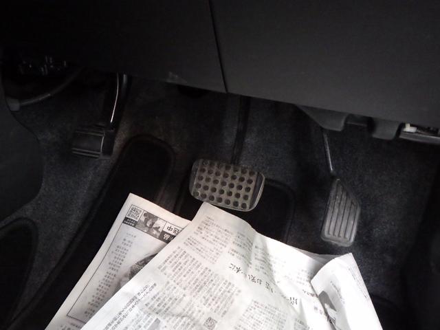 ミラココア ココアプラスＸ　ＬＥＤヘッドライト　ＬＥＤフォグ　ルーフレール　キーフリー　両席エアバッグ　ＡＢＳ　社外品ナビ　フルセグＴＶ　バックカメラ　専用ホイールキャップ　茶色メイン内装　アイドリングストップ　電格ミラー（23枚目）