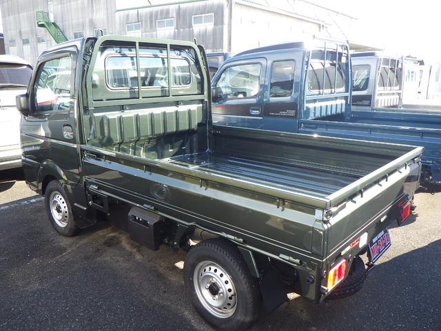 キャリイトラック ＫＣエアコン・パワステ　４ＷＤ　４ＡＴ　ＤＣＢＳ　キーレス　パワーウンドウ　３方開荷台　ＡＭ　ＦＭラジオ　アイドリングストップ　エアコン　パワステ　アングル　間欠ワイパー　両席エアバッグ　ＡＢＳ（5枚目）