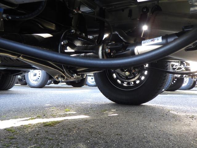 キャリイトラック ＫＣエアコン・パワステ　４ＷＤ　４ＡＴ　ＤＣＢＳ　キーレス　パワーウンドウ　３方開荷台　ＡＭ　ＦＭラジオ　アイドリングストップ　エアコン　パワステ　アングル　間欠ワイパー　両席エアバッグ　ＡＢＳ（18枚目）