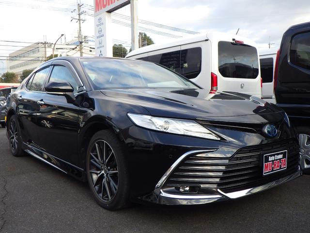 カムリ Ｇレザーパッケージ　ＪＢＬ純正ディスプレイオーディオ　ナビ　ドラレコ前　バックカメラ　ＥＴＣ　革巻きハンドル　１８インチＡＷ　Ｗエアバッグ　ＡＢＳ　キーフリー　マット　バイザー（3枚目）