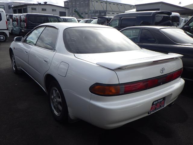 カリーナＥＤ Ｘ　５速ミッション　３Ｓ－ＦＥ型　２．０Ｌエンジン　ＦＦ駆動　サイドドアビーム　エアバッグ　純正ＣＤデッキ　カセットデッキ　ツイーター　オートエアコン　電格ミラー　純正アルミホイール（22枚目）