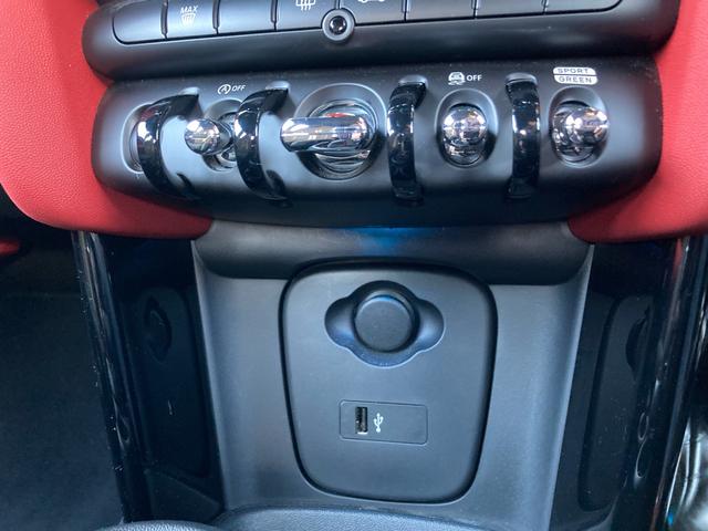 ＭＩＮＩ ジョンクーパーワークス　後期　６ＭＴ　ＯＺ１８インチホイール　純正ＨＤＤナビ　ヘッドアップディスプレイ　ボンネットストライプ（39枚目）