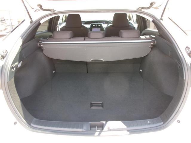 プリウス Ａ　トヨタ認定中古車　ＰＣＳ　ＬＥＤランプ　４ＷＤ　オートエアコン　ＥＴＣ付　ナビ＆ＴＶ　スマートキー　オートクルーズ　デュアルエアバッグ　カーテンエアバッグ　ＡＢＳ　メモリーナビ　エアバッグ　キーレス（10枚目）