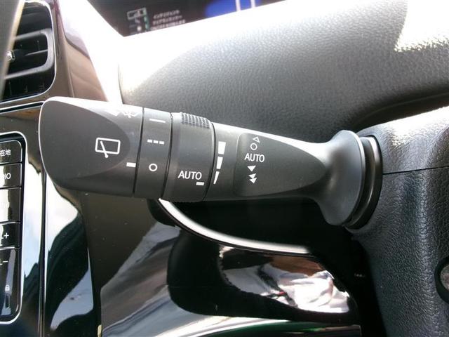 プリウス Ａ　トヨタ認定中古車　ＰＣＳ　ＬＥＤランプ　４ＷＤ　オートエアコン　ＥＴＣ付　ナビ＆ＴＶ　スマートキー　オートクルーズ　デュアルエアバッグ　カーテンエアバッグ　ＡＢＳ　メモリーナビ　エアバッグ　キーレス（25枚目）