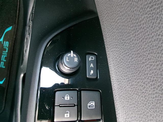 プリウス Ａ　トヨタ認定中古車　ＰＣＳ　ＬＥＤランプ　４ＷＤ　オートエアコン　ＥＴＣ付　ナビ＆ＴＶ　スマートキー　オートクルーズ　デュアルエアバッグ　カーテンエアバッグ　ＡＢＳ　メモリーナビ　エアバッグ　キーレス（33枚目）