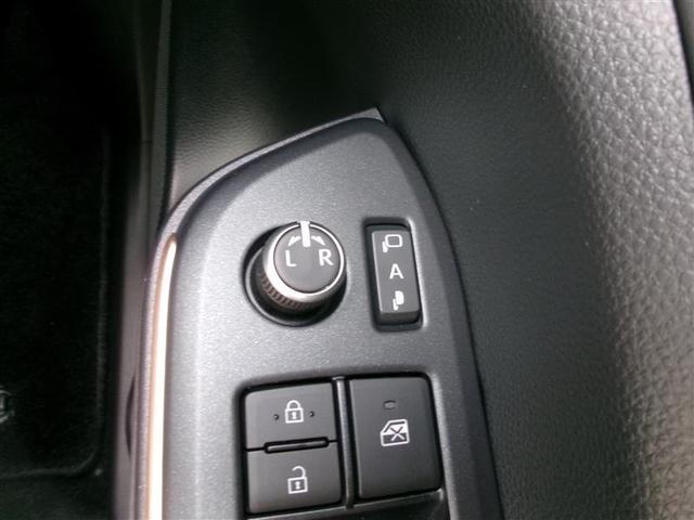 クラウンクロスオーバー Gアドバンスド トヨタ認定中古車 衝突軽減装置 フルセグ クルコン 横滑防止装置 ドライブレコーダー LEDヘッドライト Bカメラ Pシート ETC オートエアコン AC100V電源 エアバッグ 4WD キーレス(30枚目)