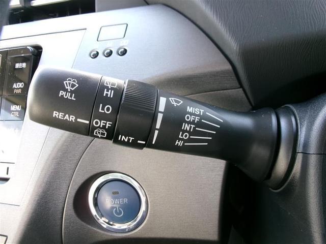 プリウス S トヨタ認定中古車 Bモニタ- フルセグ地デジ インテリキー デュアルエアバック エアB DVD再生可能 ナビTV AUTOエアコン 横スベリ防止 アルミホイール ETC装備 ABS サイドエアバッグ(23枚目)