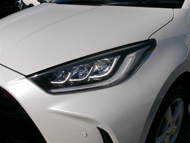 ヤリス ハイブリッドＺ　トヨタ認定中古車　プリクラッシュセーフティ　カーテンエアバッグ　ＬＥＤライト　オートクルーズ　横滑防止装置　４ＷＤ　アルミホイール　スマートキー　オートエアコン　キーレスエントリー　エアバッグ　ＡＢＳ（14枚目）